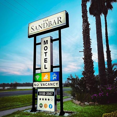 Sandbar Motel Lakes Entrance Bagian luar foto