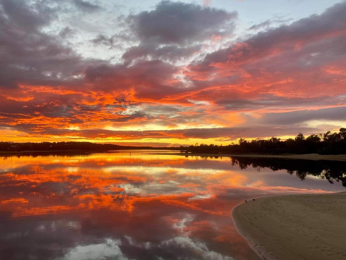 Sandbar Motel Lakes Entrance Bagian luar foto